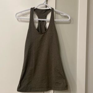 Lulu tank top dark green